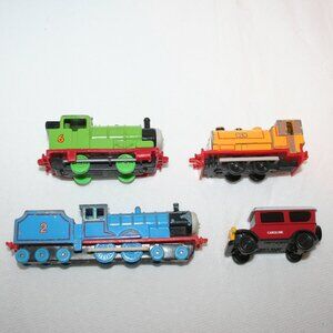 Vtg. (4) Thomas Tank Engine & Friends Diecast Magnetic Trains Ertl Lot 8 1990's